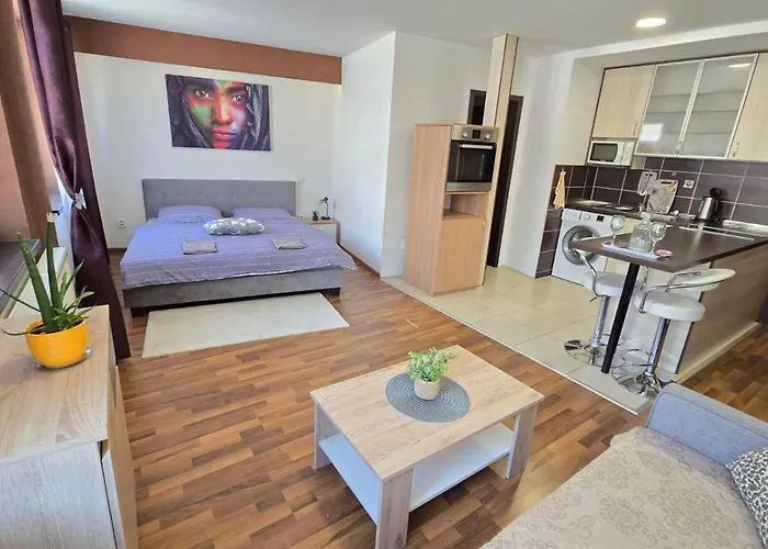 1, Slovenska 92 - 1 *